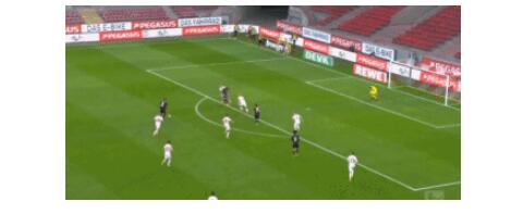 甲第6轮拜仁客场2-1战胜科隆，穆勒点球破门首开纪录