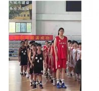 山东西王降维打击夺冠，身高超过姚明，广东篮球又出现混血！