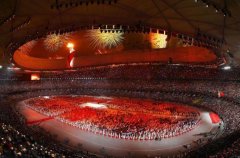 如果说北京奥运会是前者的典范，那东京奥运会无疑就是后者的