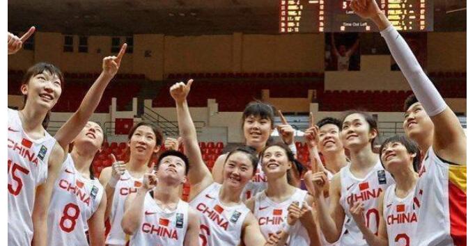 本届亚洲杯，中国女篮更换李一凡、武桐桐成功吗？