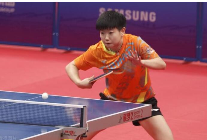 中国乒乓球男队和女队对打差距大吗？