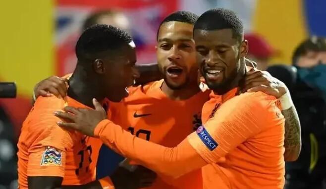 荷兰足球国家队实力怎么样？