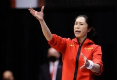 中国女篮主教练郑薇什么水平？