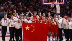 女篮世界杯半决赛，中国以61-59力克东道主澳大利亚